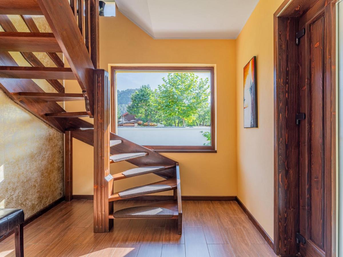 Casa Saraste Hotel Rîşnov Kültér fotó
