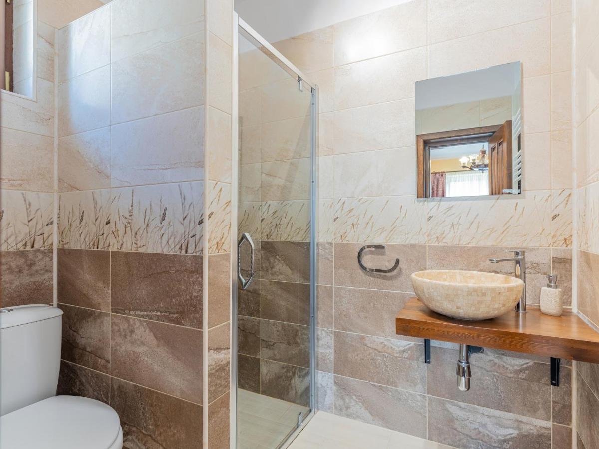 Casa Saraste Hotel Rîşnov Kültér fotó