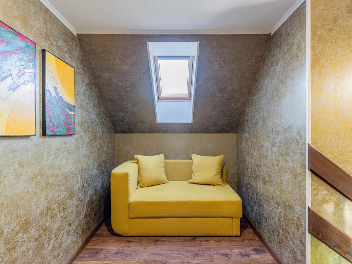 Casa Saraste Hotel Rîşnov Kültér fotó