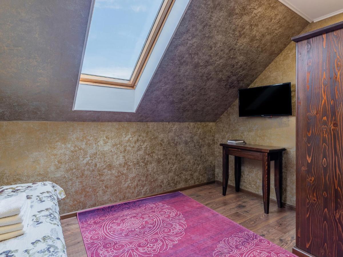 Casa Saraste Hotel Rîşnov Kültér fotó